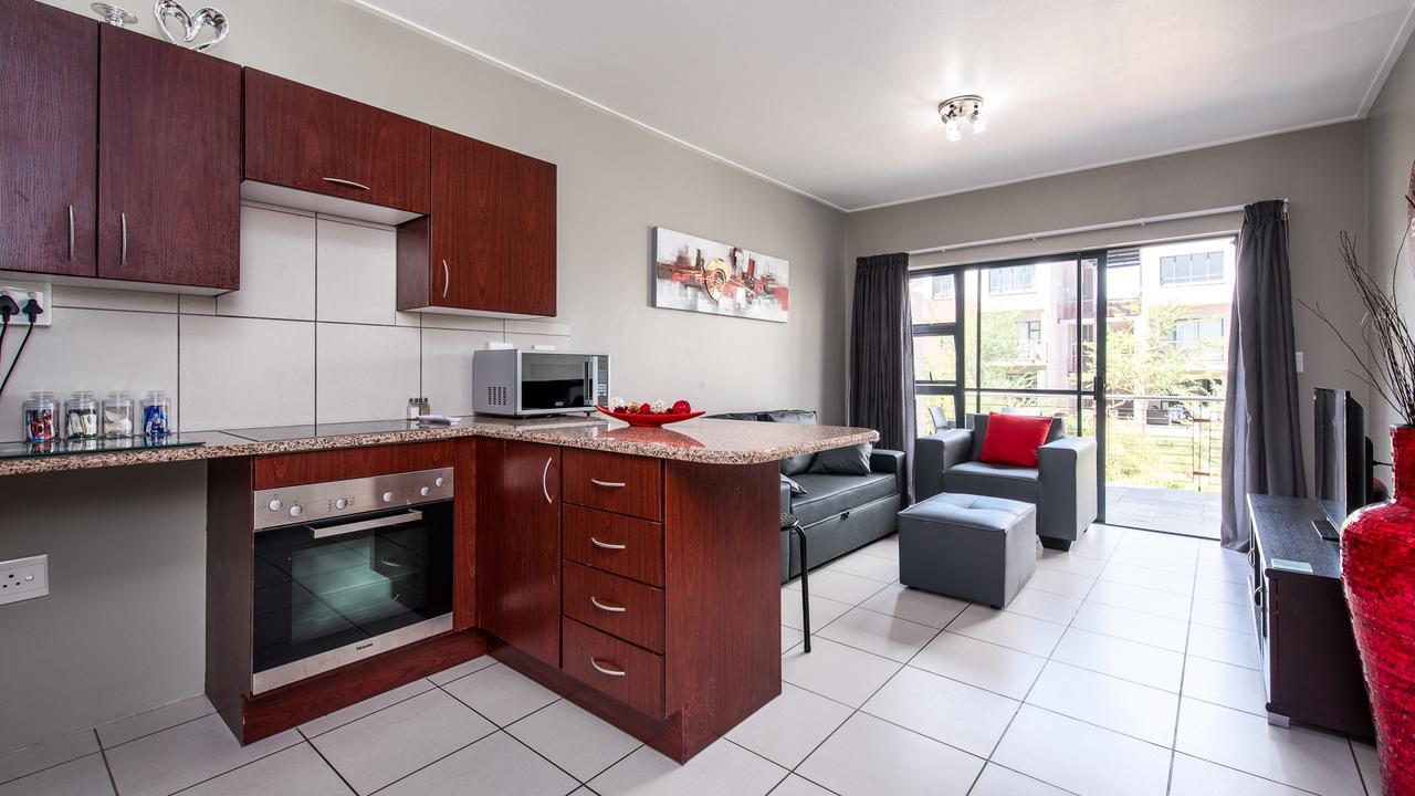 Jozistay @ Jackal Creek Apartments Roodepoort Dış mekan fotoğraf