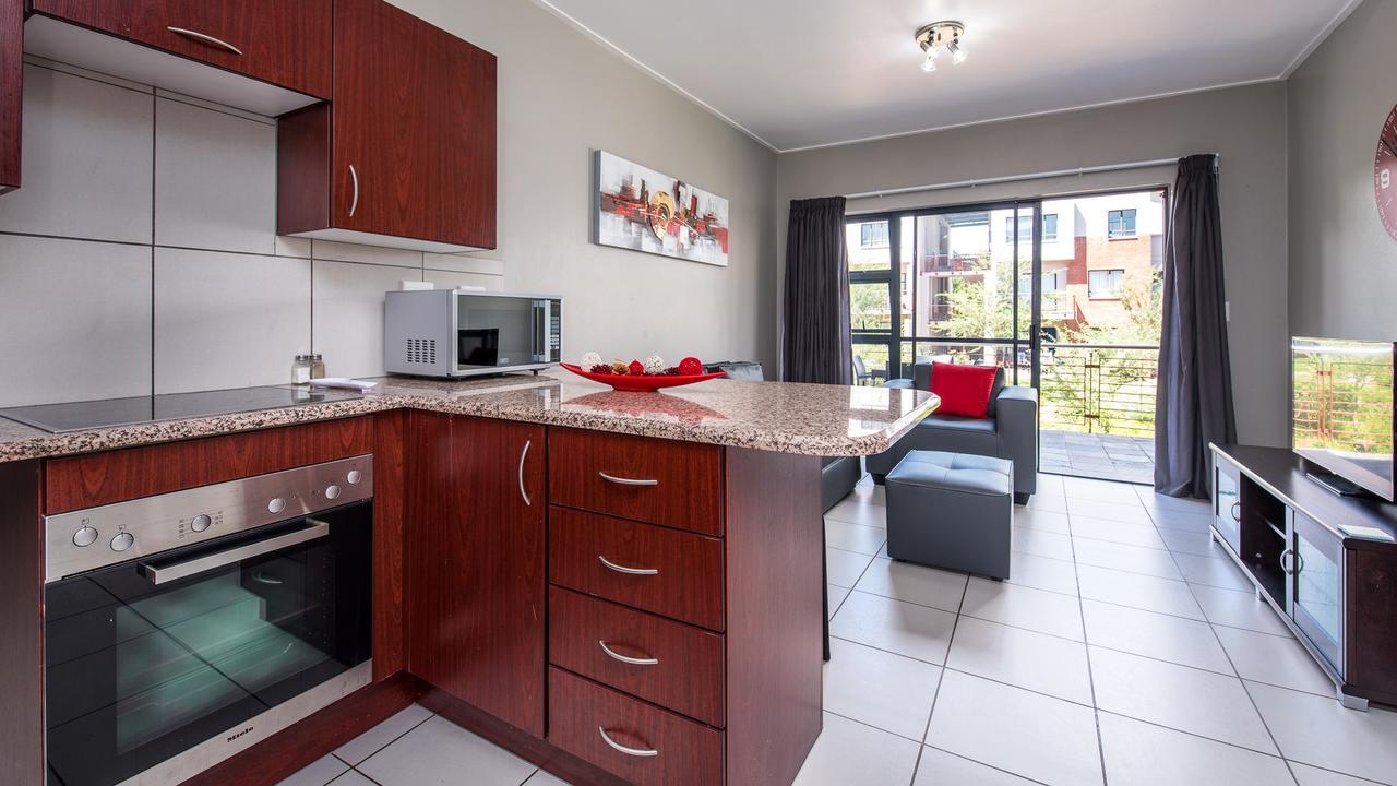 Jozistay @ Jackal Creek Apartments Roodepoort Oda fotoğraf